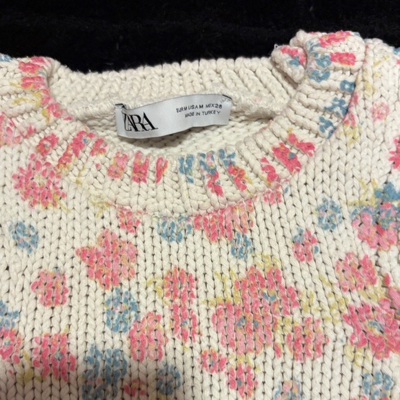 Zara Cream Knit Top with Pink and Blue Floral Design - Picture 2 of 3